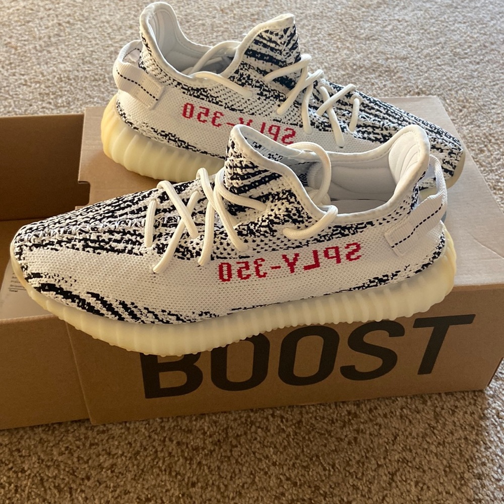 zebra yeezy 350s
